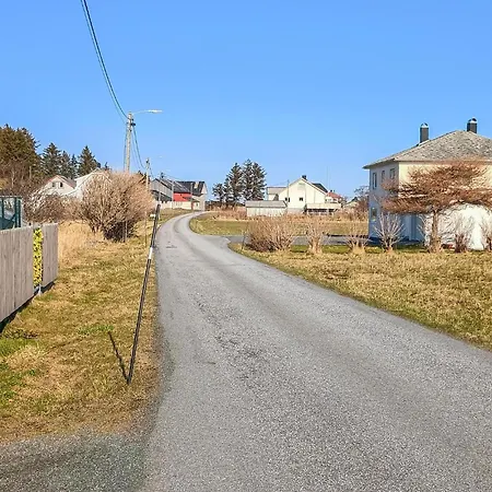 Pet Friendly In Haroy Apartment Steinshamn