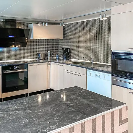 4 Bedroom Pet Friendly In Haroy Steinshamn