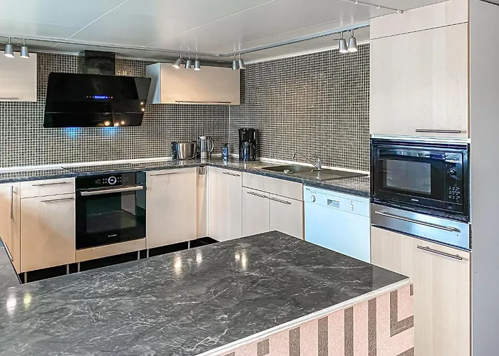 Pet Friendly In Haroy Steinshamn