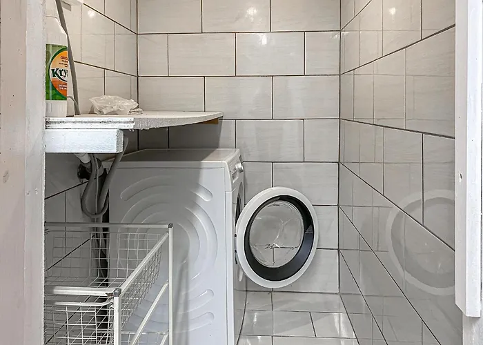 Pet Friendly In Haroy Apartamento